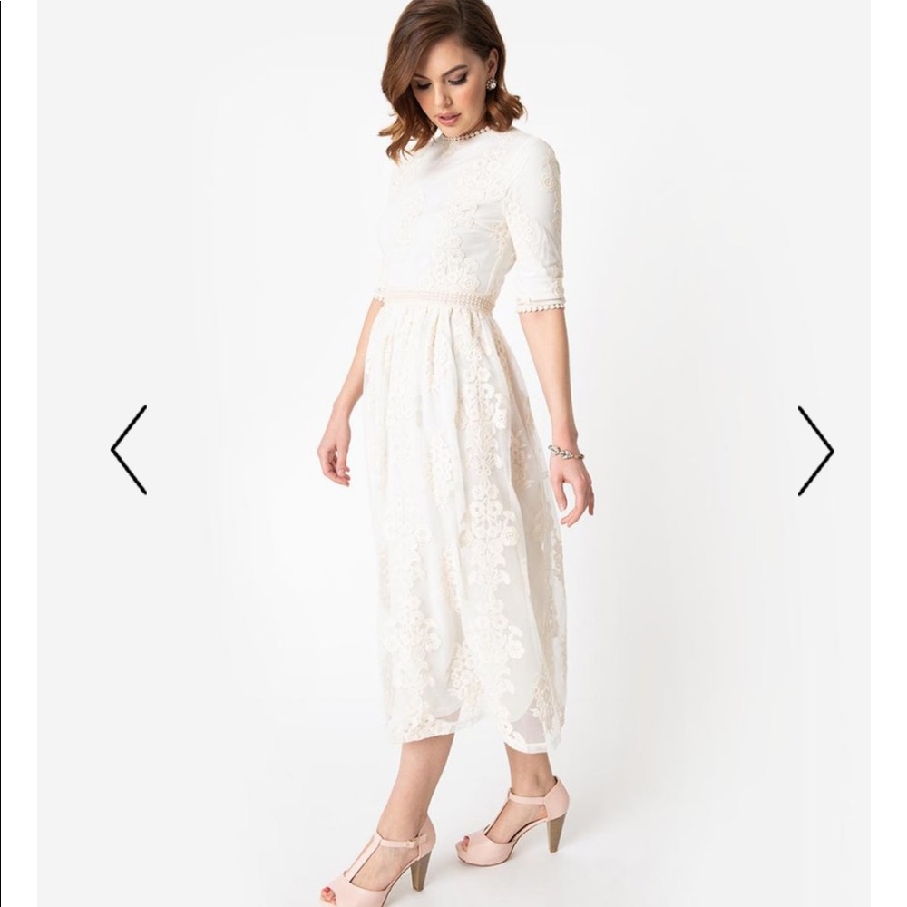 Vintage style embroidery ivory dress